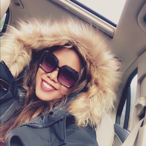 Meet your Posher, Anne - Picture 3 of 5